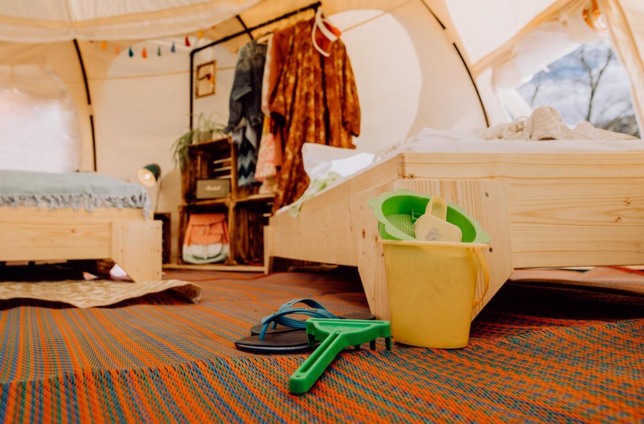Glampingresort Raus Am See In Spaden Schiffdorf Eksteriør billede